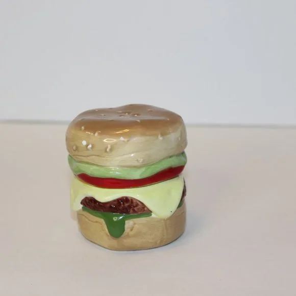 Pier 1 Salt and Pepper Shaker, Cheeseburger Salt and Pepper Shaker - Picture 3 of 7